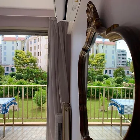 Renting Spacious 2 Bedroom With Sea View Les Pins ! * Juan-les-Pins